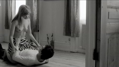 Iza Mortag Freund - Hot Scenes in Verdenssøn (2012)