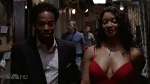 Tamala Jones - Hot Scenes in Studio 60 on the Sunset Strip s01e17 (2006)