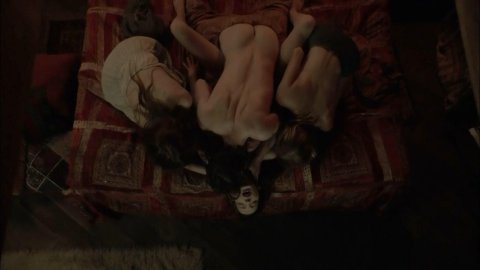 Emma Dumont - Hot Scenes in Aquarius s01e01-02 (2015)