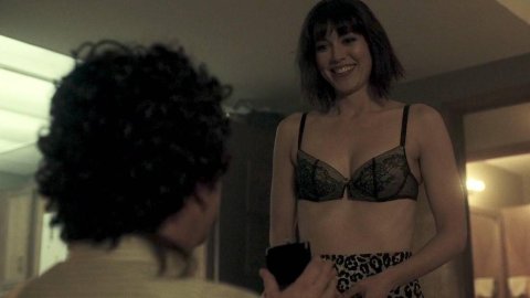 Mary Elizabeth Winstead - Hot Scenes in Fargo s03e05 (2017)