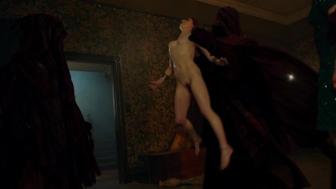 Chelsie Preston Crayford - Hot Scenes in Ash vs Evil Dead s03e09 (2018)