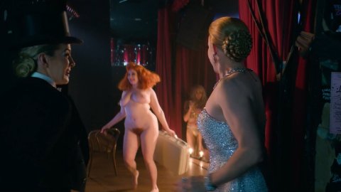 Geena Davis, Kasia Szarek - Hot Scenes in GLOW s03e09 (2019)