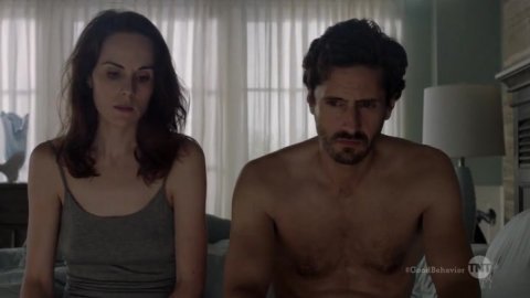 Michelle Dockery - Hot Scenes in Good Behavior s02e02 (2017)