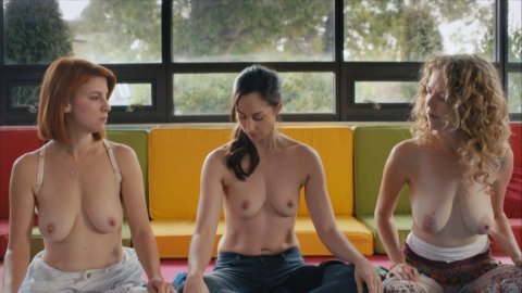 Catherine Reitman, Dani Kind, Juno Rinaldi - Hot Scenes in Workin' Moms s01e01 (2017)