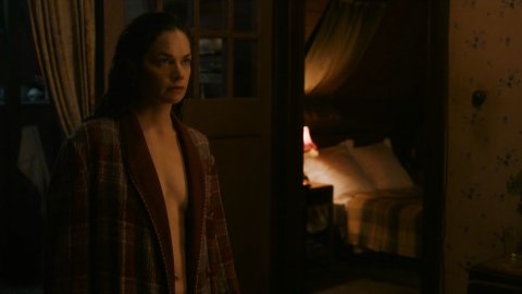 Ruth Wilson - Hot Scenes in Mrs Wilson s01e01 (2018)