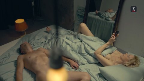 Marina Zudina - Hot Scenes in Gold Diggers s01e07 (2019)