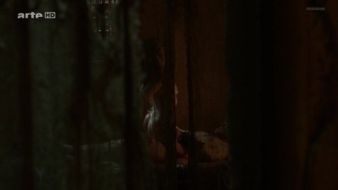 Vittoria Scognamiglio - Hot Scenes in Odysseus s01E03 (2013)