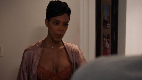 Jazmyn Simon - Hot Scenes in Ballers s03e06 (2017)