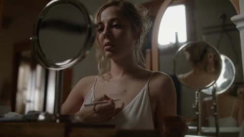 MacKenzie Porter - Hot Scenes in Travelers s01e07 (2016)