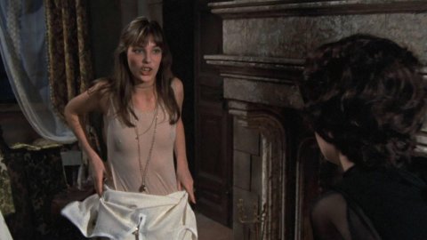 Jane Birkin, Doris Kunstmann - Hot Scenes in Seven Deaths in the Cat's Eye (1973)