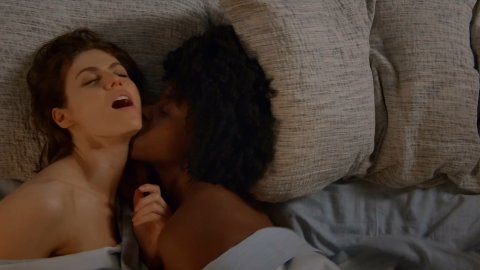 Alexandra Daddario, Kirby Howell-Baptiste - Hot Scenes in Why Women Kill s01e02 (2019)