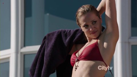 Margarita Levieva - Hot Scenes in Revenge s01e08 (2011)