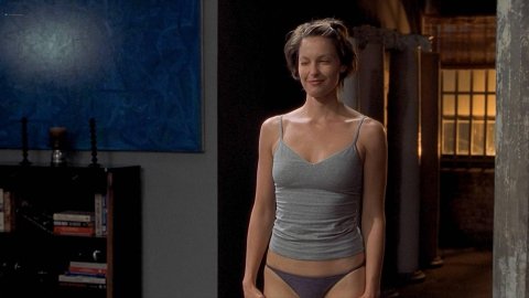 Ashley Judd - Hot Scenes in Someone Like You... (2001)