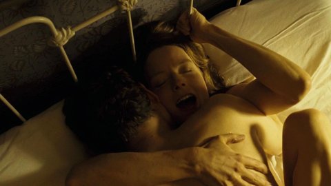 Jodie Foster - Hot Scenes in A Very Long Engagement (2004)