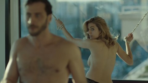 Maria Zamarbide - Hot Scenes in Estocolmo s01e01 (2016)