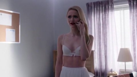 Johanna Braddy - Hot Scenes in Quantico s01e22 (2015)