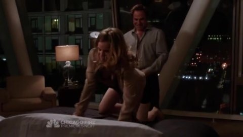 Anna Chlumsky - Hot Scenes in Law & Order: Special Victims Unit s14e03 (2013)