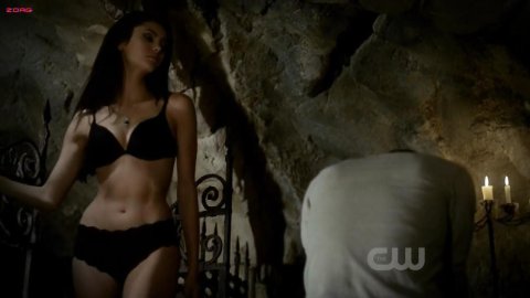 Nina Dobrev - Hot Scenes in The Vampire Diaries s02e11 (2011)