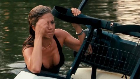 Jennifer Aniston - Hot Scenes in The Bounty Hunter (2010)