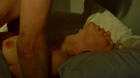 Ana Ularu - Hot Scenes in Siberia (2018)