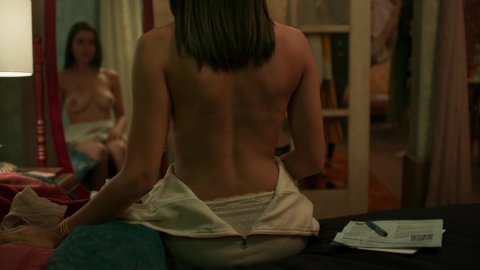 Paulina Gaitan - Hot Scenes in Diablo Guardián s01e03 (2018) #2