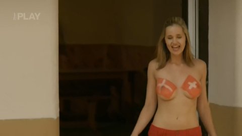 Lenka Juroskova - Hot Scenes in Vinaři s02e10 (2015)