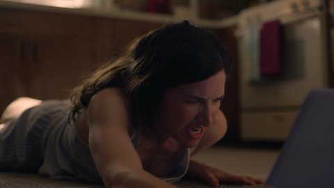 Kathryn Hahn - Hot Scenes in Mrs. Fletcher s01e03 (2019)