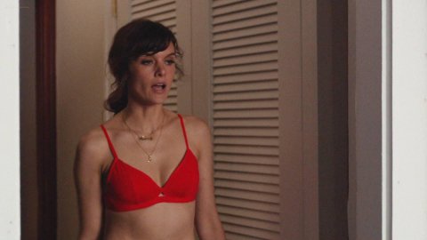 Frankie Shaw, Raven Goodwin - Hot Scenes in SMILF s01e05 (2017)