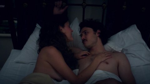 Lola Bessis - Hot Scenes in Picnic at Hanging Rock s01e05 (2018)