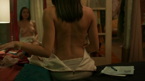 Paulina Gaitan - Hot Scenes in Diablo Guardián s01e04 (2018)