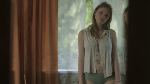 Elina Vaska - Hot Scenes in Mellow Mud (2016)