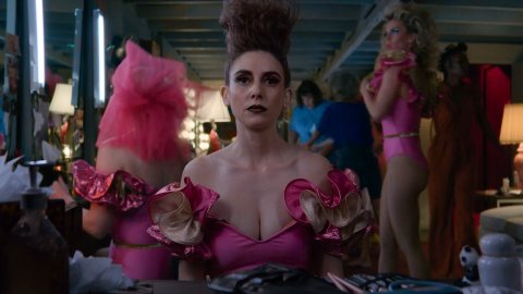 Jackie Tohn, Kate Nash - Hot Scenes in GLOW s03e08-10 (2019)