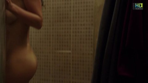 Melissa Drigeard - Hot Scenes in Mafiosa s04e02 (2012)