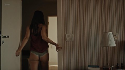 Priscila Assum - Hot Scenes in The Mechanism s01e06 (2018)