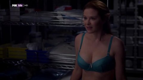 Sarah Drew - Hot Scenes in Grey's Anatomy s11e16 (2014)