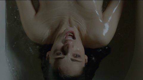 Miriam Leone - Hot Scenes in Thou Shalt Not Kill s01e01 (2015)