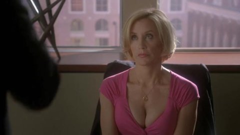 Felicity Huffman - Hot Scenes in Desperate Housewives s06e04 (2009)