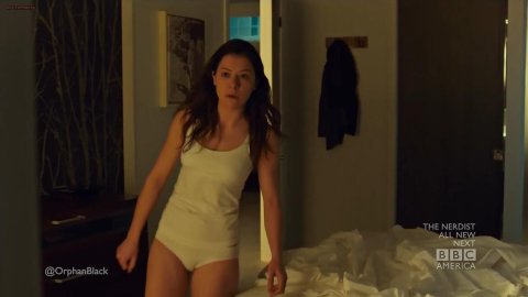 Tatiana Maslany - Hot Scenes in Orphan Black s01e05 (2013)