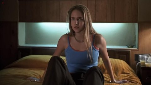 Leelee Sobieski - Hot Scenes in Joy Ride (2001)