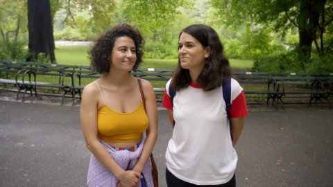 Ilana Glazer - Hot Scenes in Broad City s05e09 (2019)