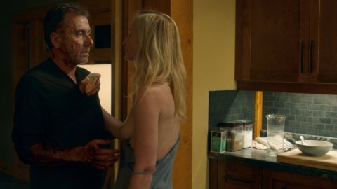 Genevieve O'Reilly - Hot Scenes in Tin Star s01e05 (2017)