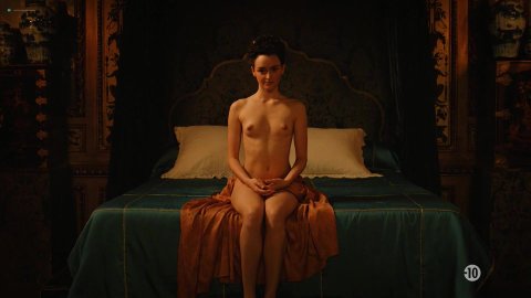 Victoire Dauxerre, Maddison Jaizani - Hot Scenes in Versailles (2018)